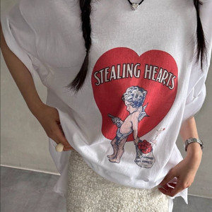 <새상품> 하트 프린팅 티셔츠 2color