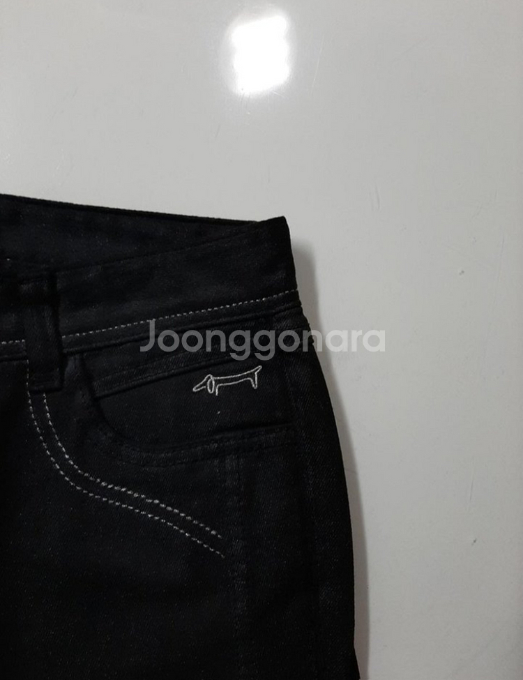 26)루이까스텔 골프웨어 블랙 스판 여성 일자청바지--3