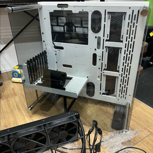 써멀테이크 p1, nzxt 크라켄 수랭쿨러