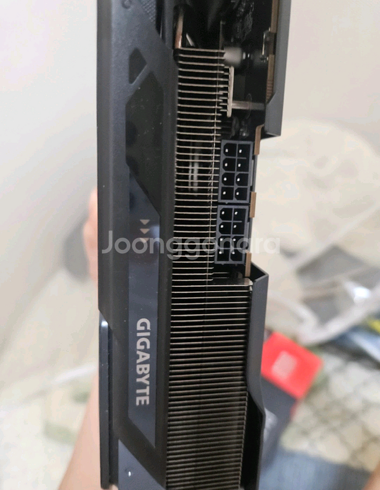 기가바이트 9070 Gaming oc 풀박--2