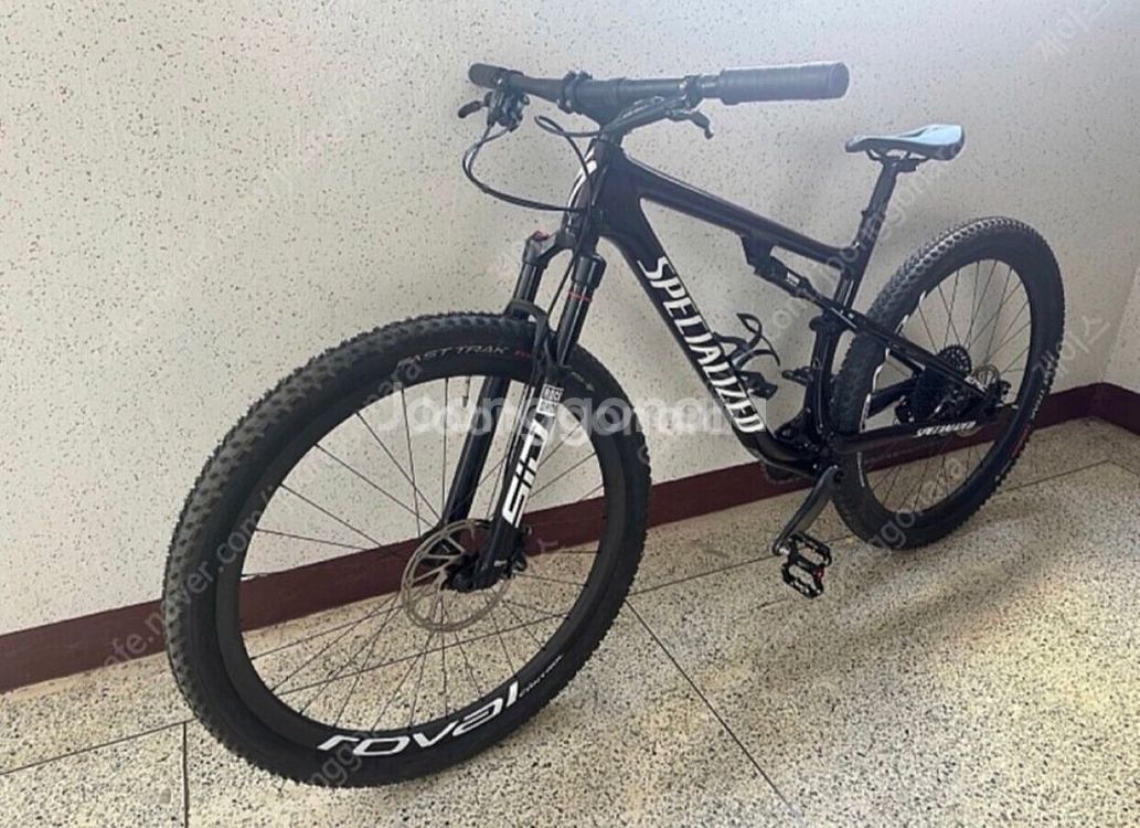 스페셜라이즈드 자전거 mtb 에픽 풀샥 익스퍼트 카본--0