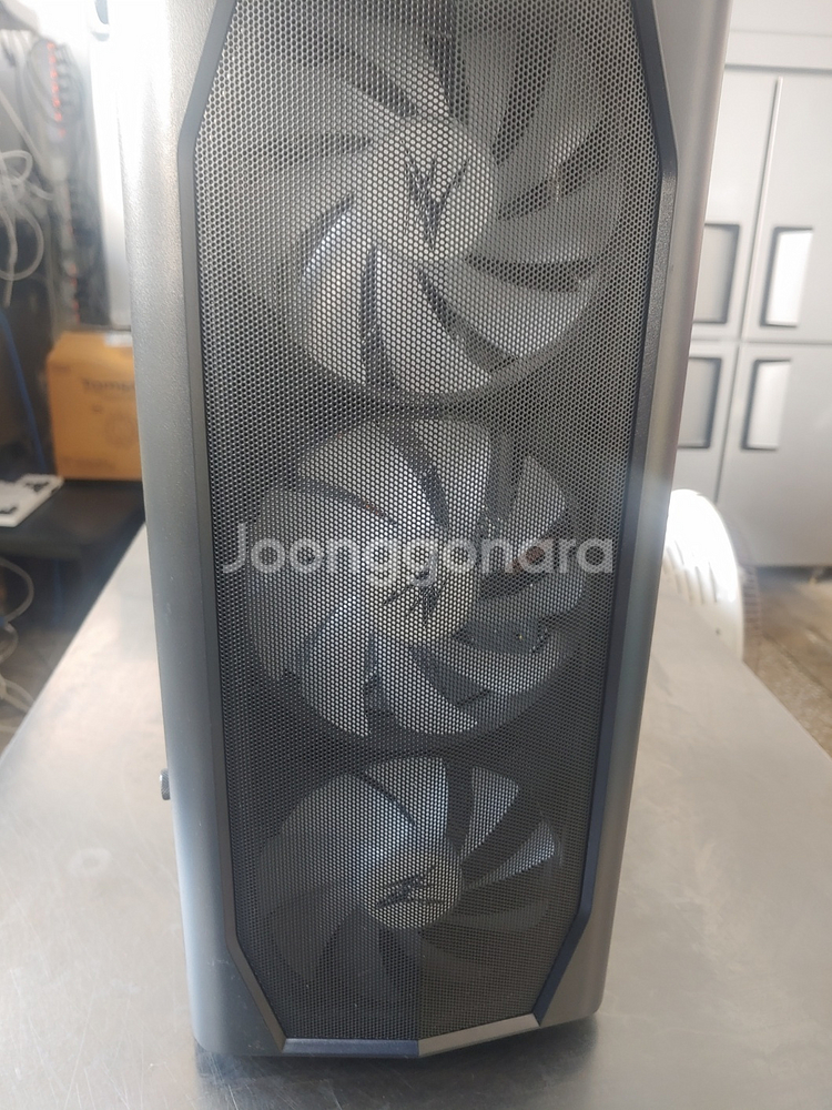 7950x 본체 판매 합니다.--0