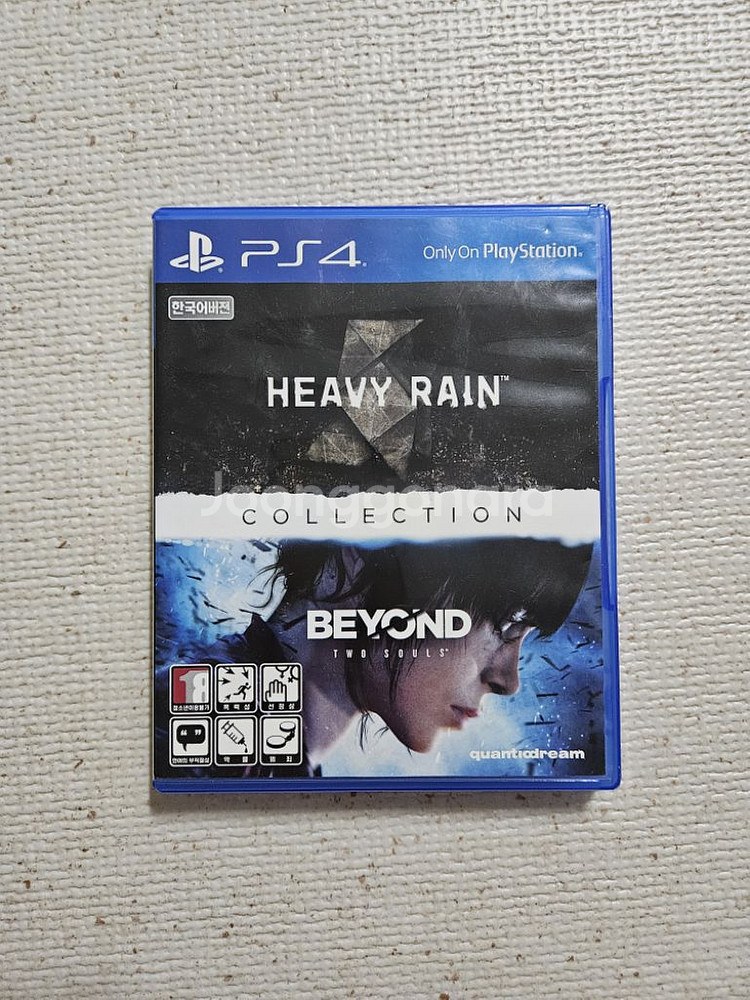 PS4 타이틀 헤비레인+비욘드투소울즈 팝니다.--0