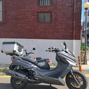 킴코 엑스타운 300cc