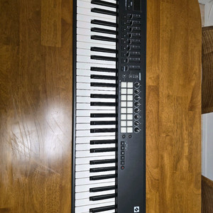 Novation Launchkey MK2 61