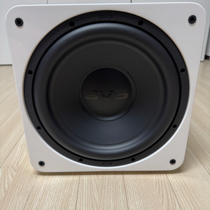 SVS SB-1000 PRO 화이트 서브우퍼 팝니다
