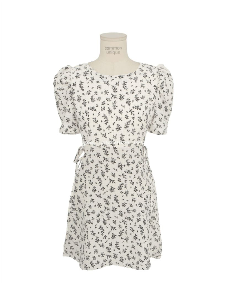 커먼유니크 브론디 플라워 컷아웃 미니 원피스 아이보리 이미지
