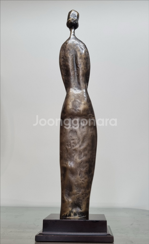 [명품 골동품] 고급스러운 브로즌 여성 조각상--1