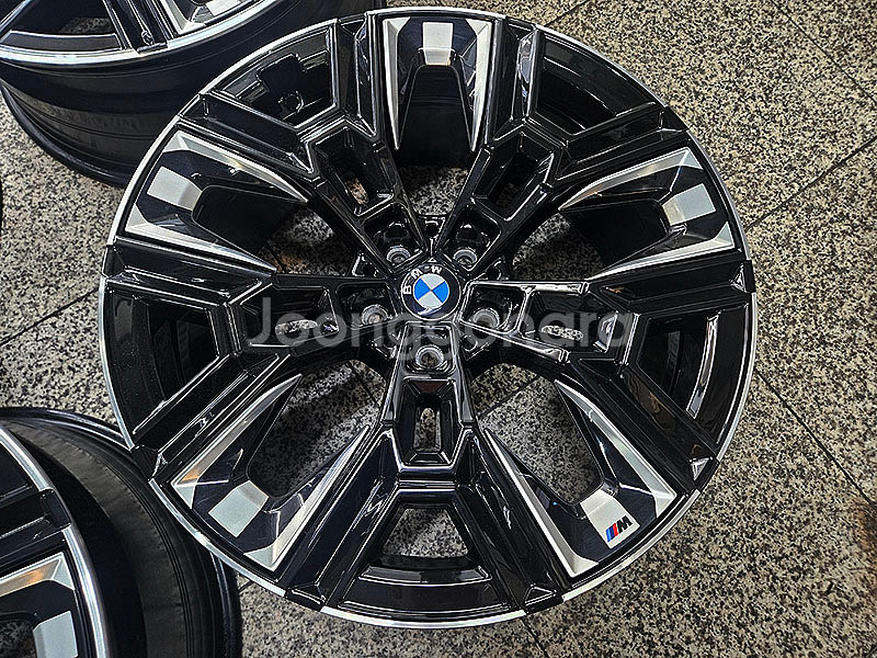 BMW G60 5시리즈 940M 정품 20인치 휠셋트--4