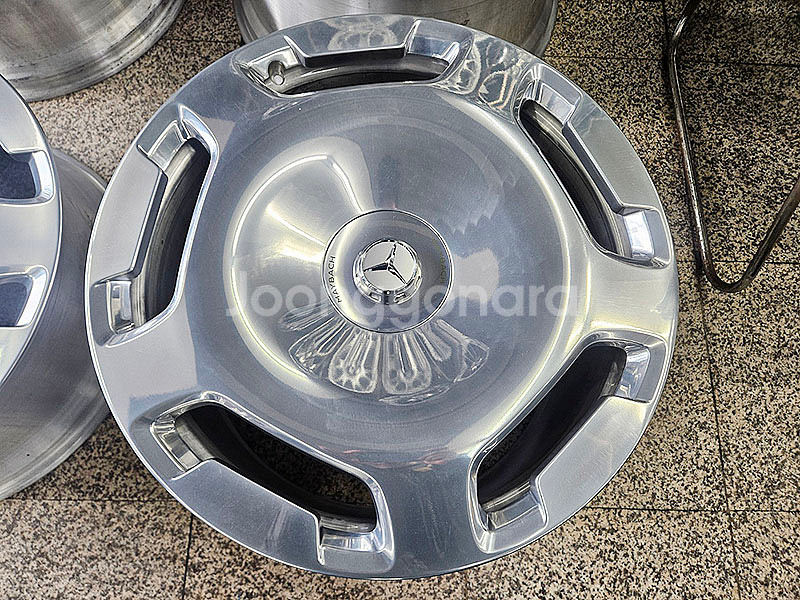 벤츠 X167 GLS600 마이바흐 신형 23인치 정품--3