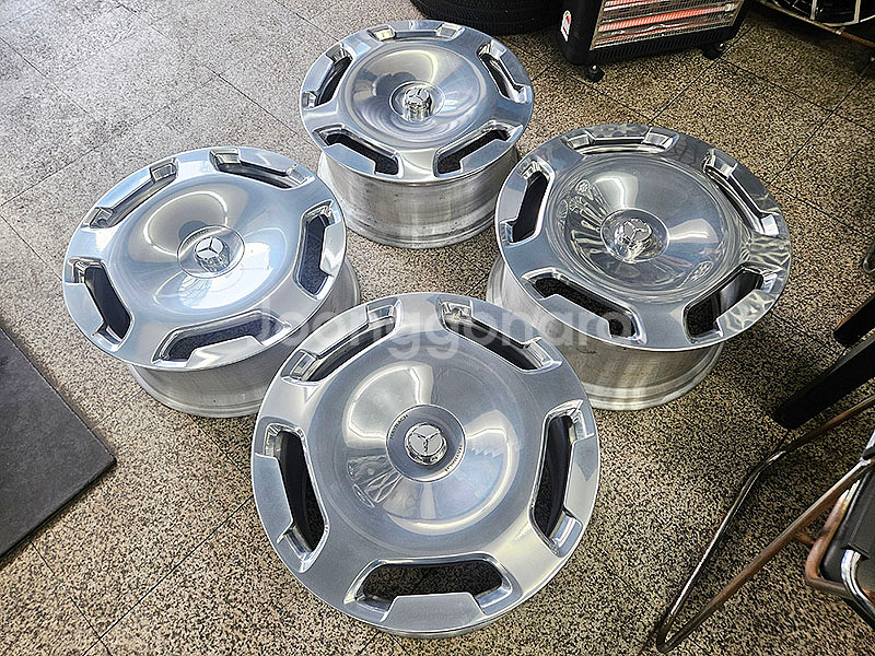 벤츠 X167 GLS600 마이바흐 신형 23인치 정품--6