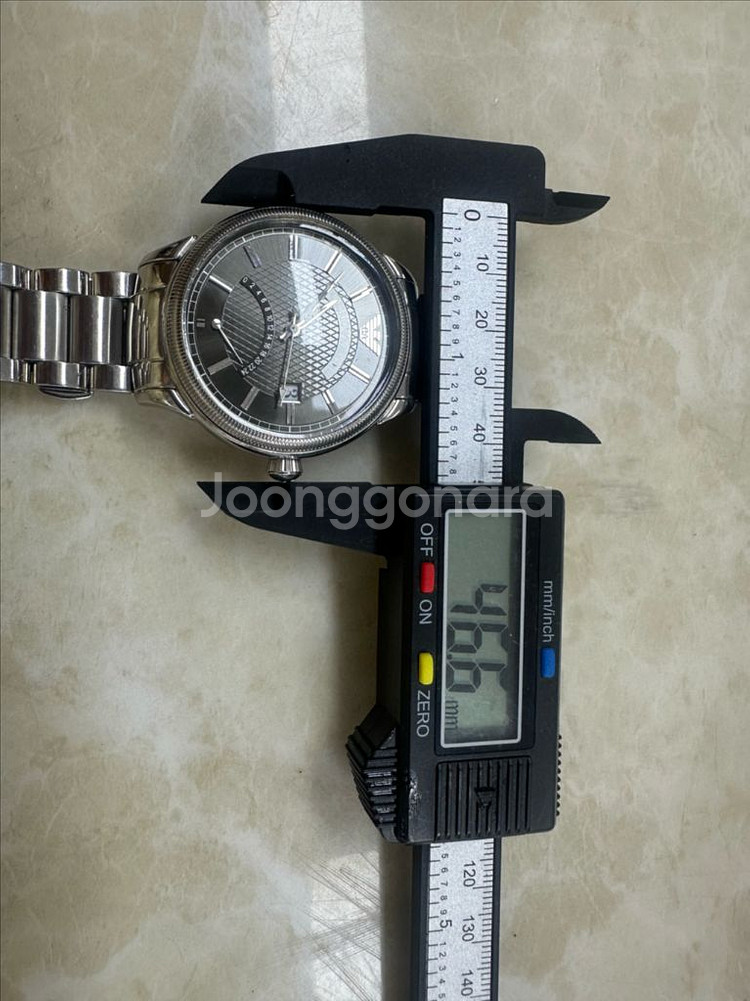 엠포리오 아르마니 남성용 메탈 시계 AR-0563--8