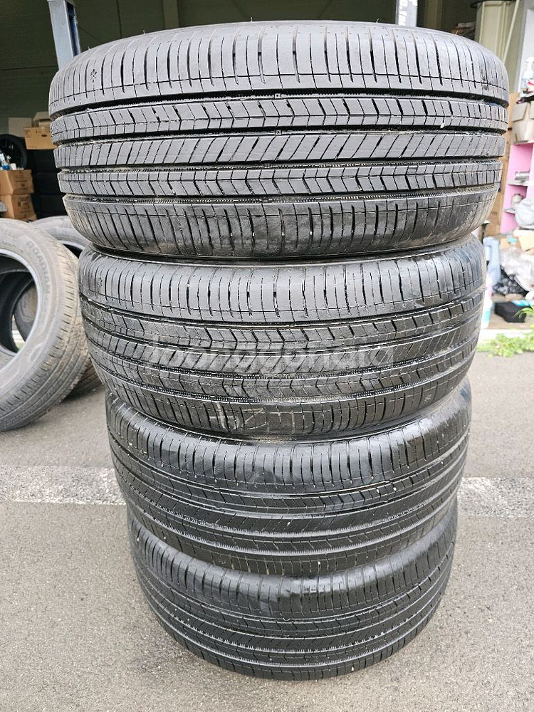 235 55 17 금호ta51 타이어--0