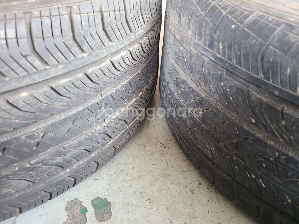 제네시스 G80 DH 19인치 블랙크롬 휠타이어 팝니다--6
