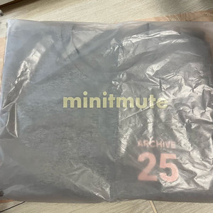 (미개봉) 미닛뮤트 티셔츠 그레이 10주년 기념 한정판