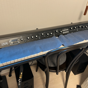 KORG SV-1