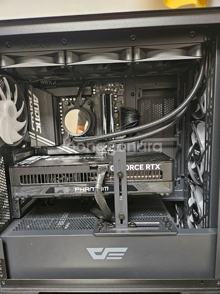 9950x3d, rtx5090 끝판왕 본체--0
