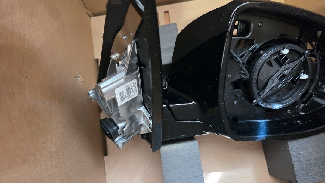 BMW X3 , iX3 우측 사이드미러 판매합니다--2