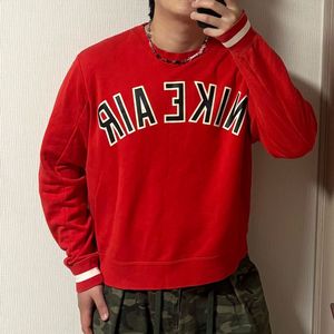 정품 나이키 에어 스펠아웃 빅로고 레드 맨투맨