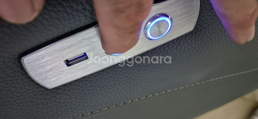 독일 힐커 원터치 전동리클라이너 천연가죽 카우치소파--7