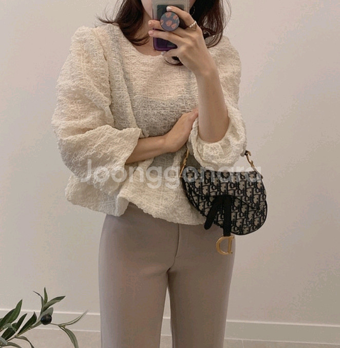 비비안루시 포푸리 블라우스 (미개봉 새제품)--0