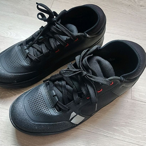 시마노 SH-GR903 평페달 슈즈