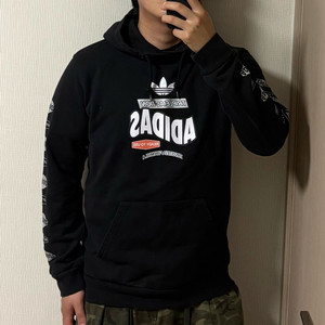 정품 아디다스 블랙 프린팅 후드티
