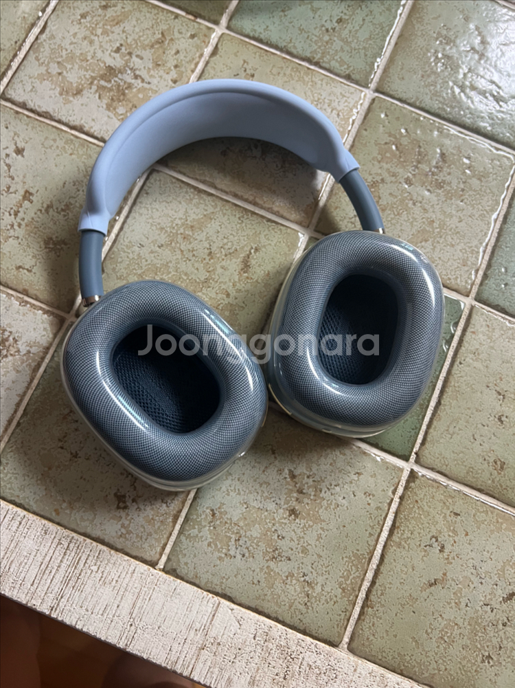에어팟맥스2 블루색상 판매합니다--0