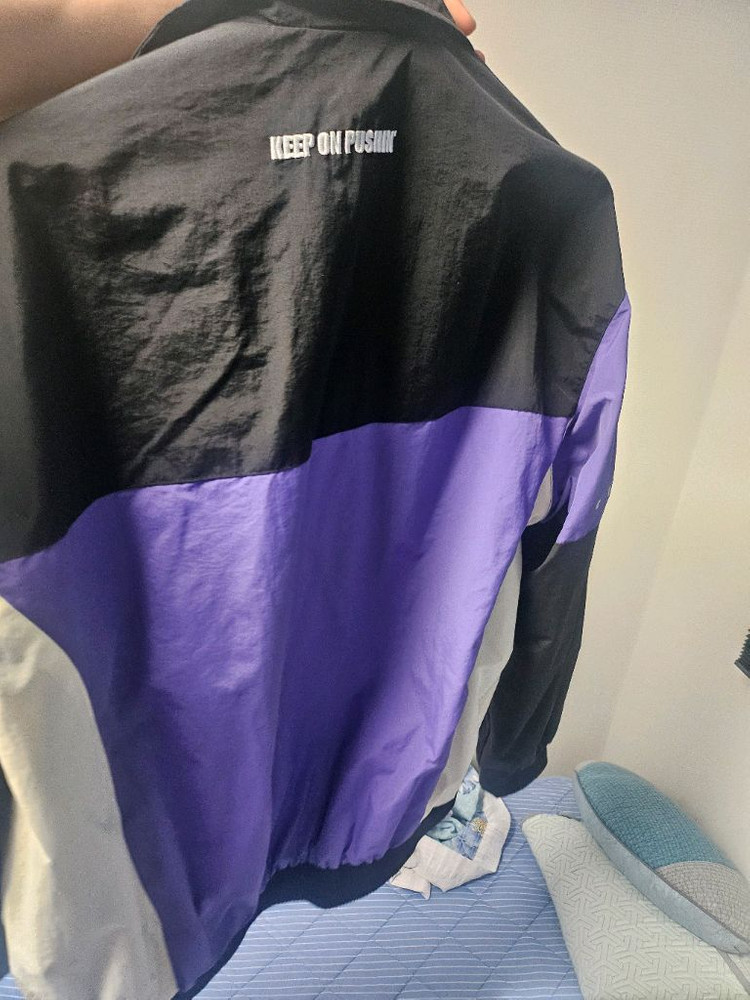 안수호 바람막이 퍼플블랙 버전 이미지