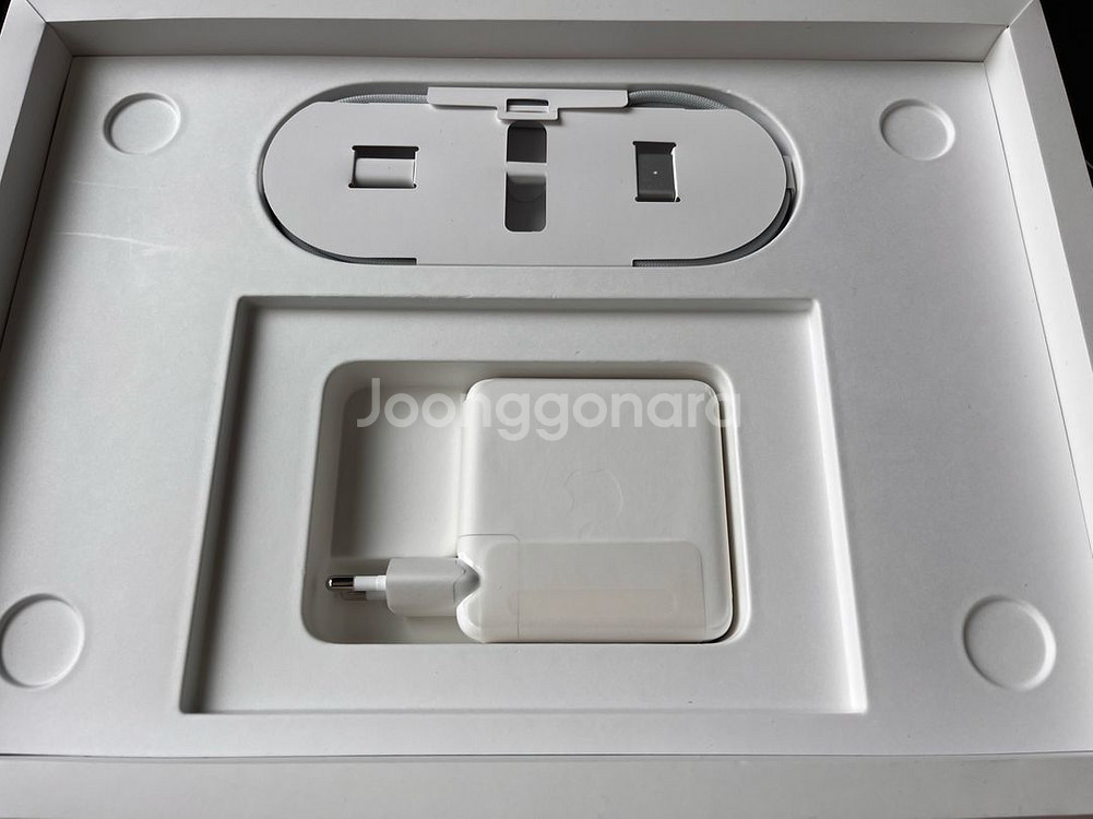 맥북 프로 M1 14인치(2022) 16GB 1TB--5