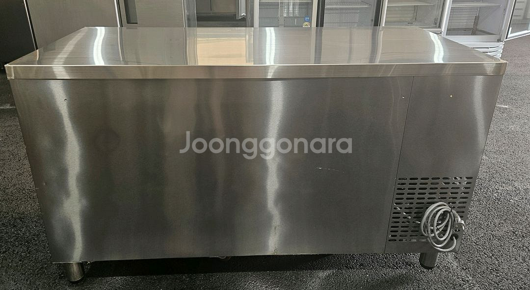 업소용 에버젠 1500 간냉식 테이블 냉장고--1