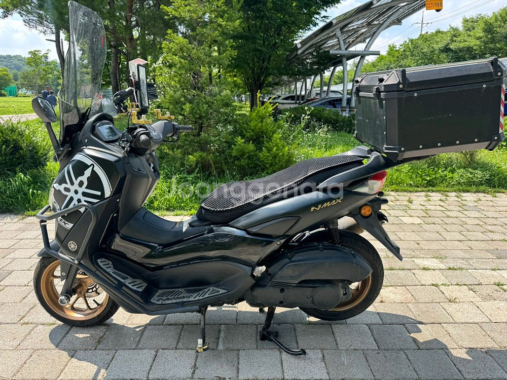 야마하 엔맥스125 22년 풀옵션 짧은키로수 판매합니다--1