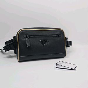 프라다 사피아노 트레블 힙색