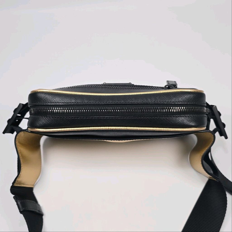 프라다 사피아노 트레블 힙색--5