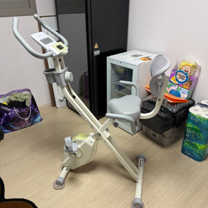 이고진 실내자전거