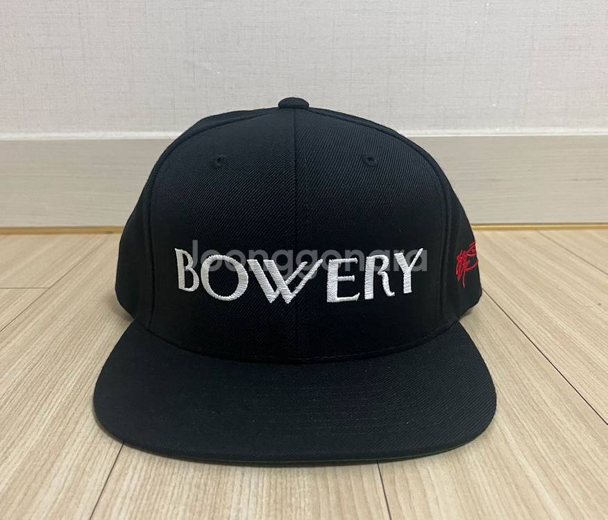 [새제품] SSUR BOWERY 스냅백 모자 블랙--0