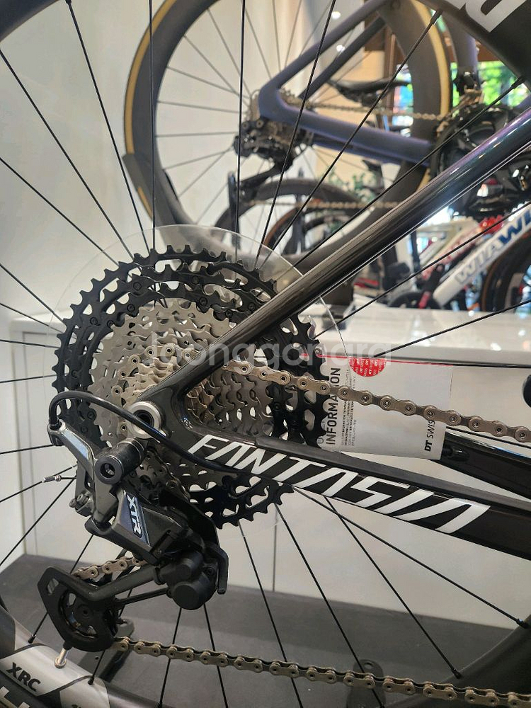 엘파마 판타시아 퀘이사 8 시마노 XTR 12단--3