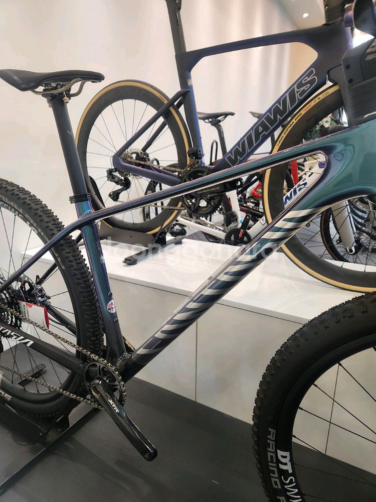 엘파마 판타시아 퀘이사 8 시마노 XTR 12단--2