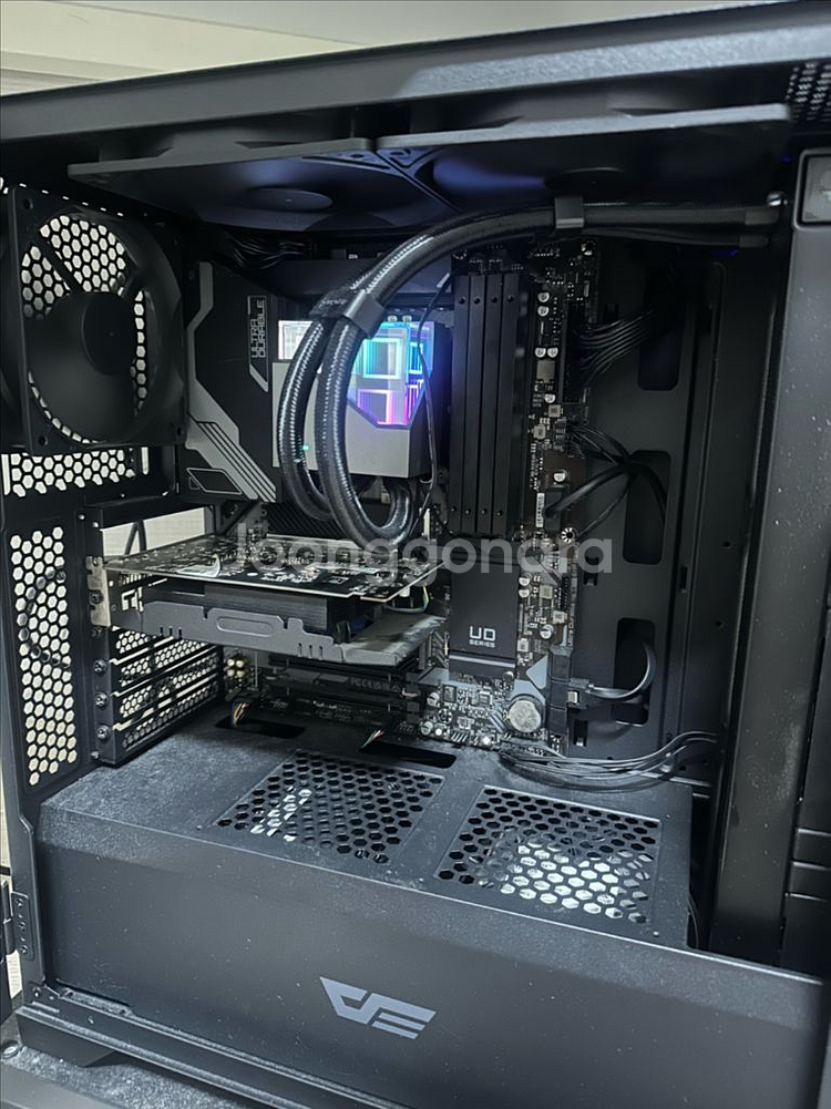 게이밍 반본체 I7-13700KF--0