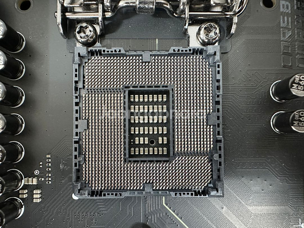 MSI MEG Z590 에이스 메인보드--4