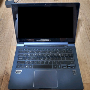 삼성/i7 4500/8G/13.3터치액정/고해상도/부품