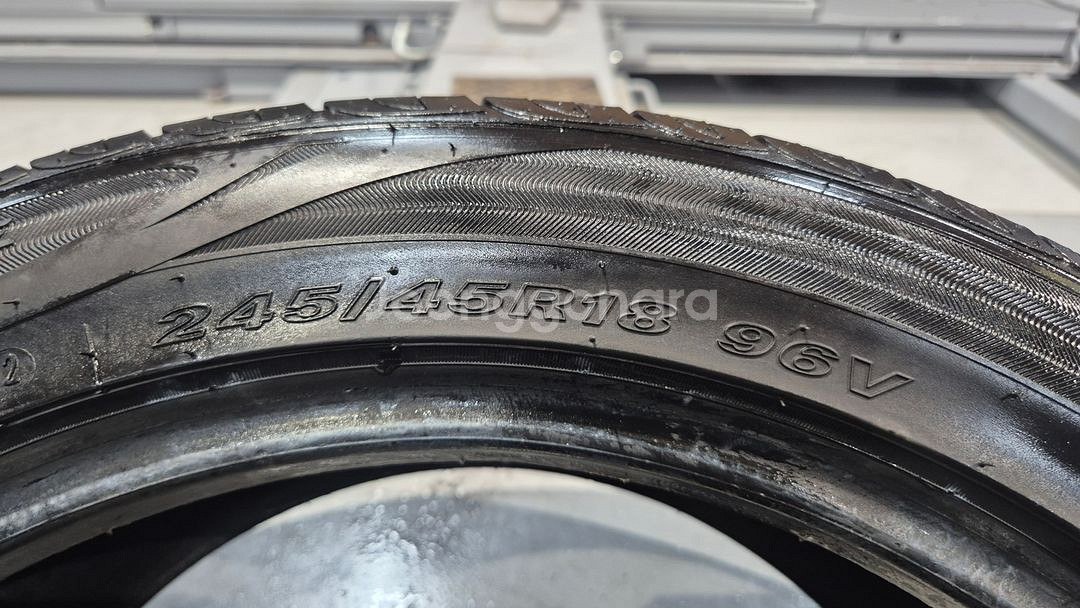 중고 타이어 245 45 18 넥센 오페라 2본 팝니다--4