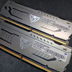 patriot ddr4 4400 램 16gb(8x2)