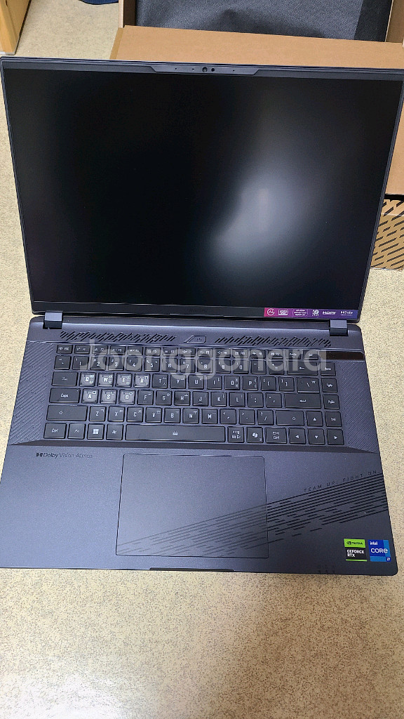 기가바이트 어로스16x 4070 게이밍 노트북--0