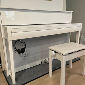 야마하 CLP-685PWH 디지털 피아노