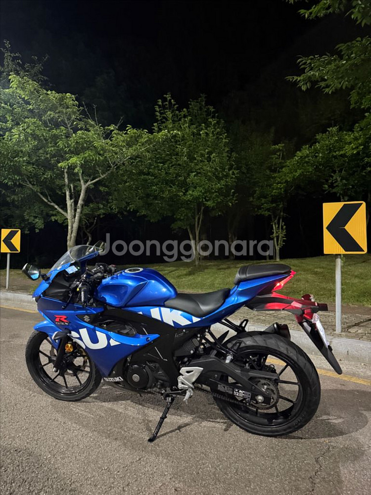 스즈키 gsxr 125 ABS 20년식--2