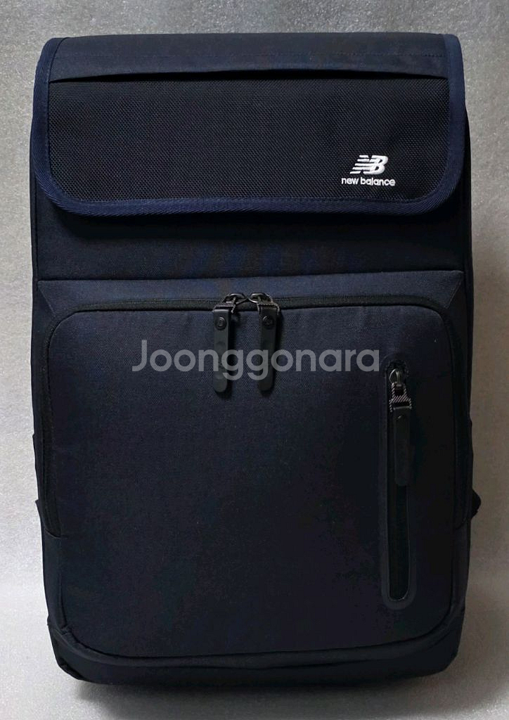 뉴발란스 커버 스퀘어 백팩 노트북백팩 여행배낭--1