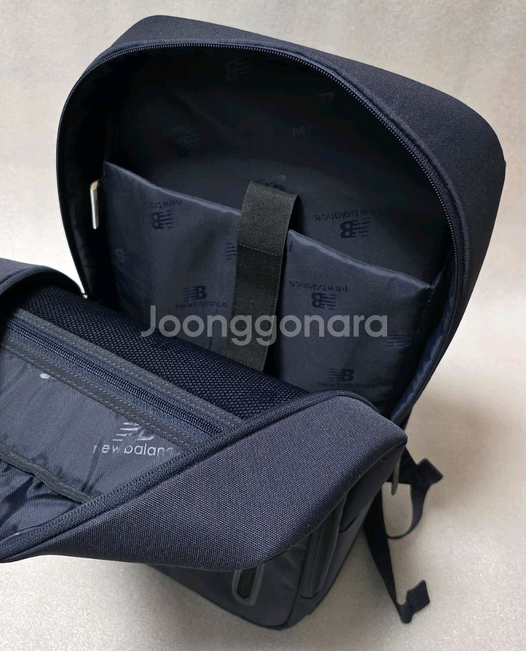 뉴발란스 커버 스퀘어 백팩 노트북백팩 여행배낭--7
