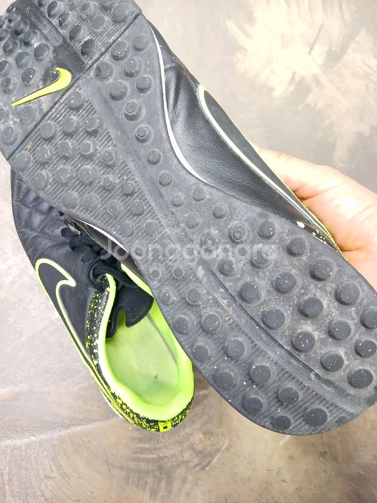NIKE 나이키티엠포. 풋살화 280--4