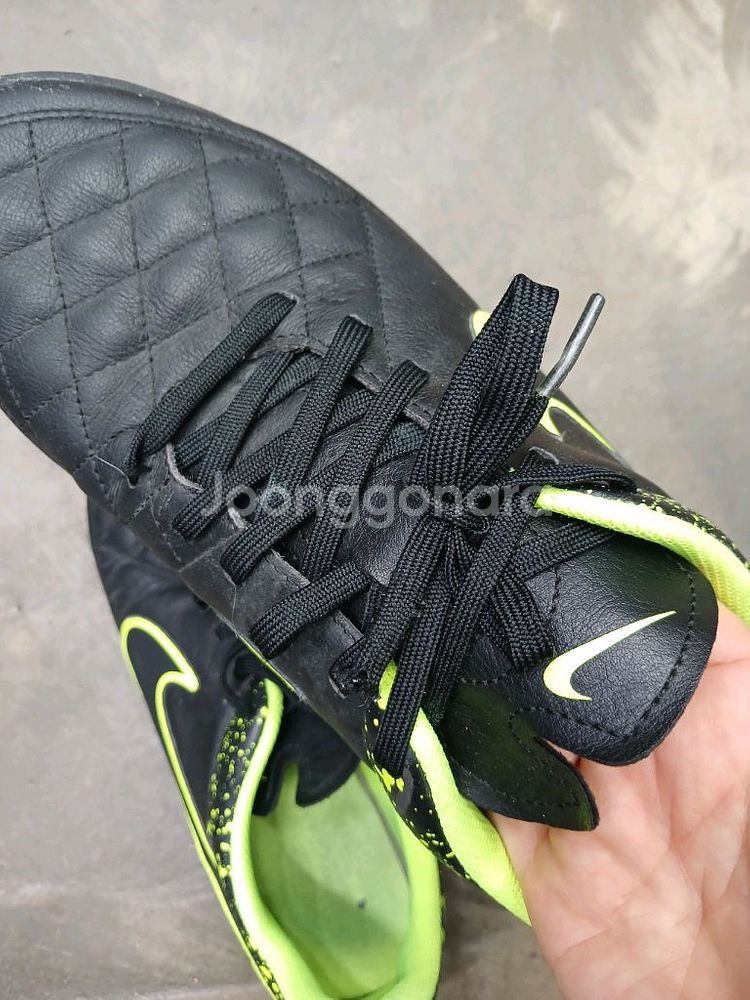 NIKE 나이키티엠포. 풋살화 280--2